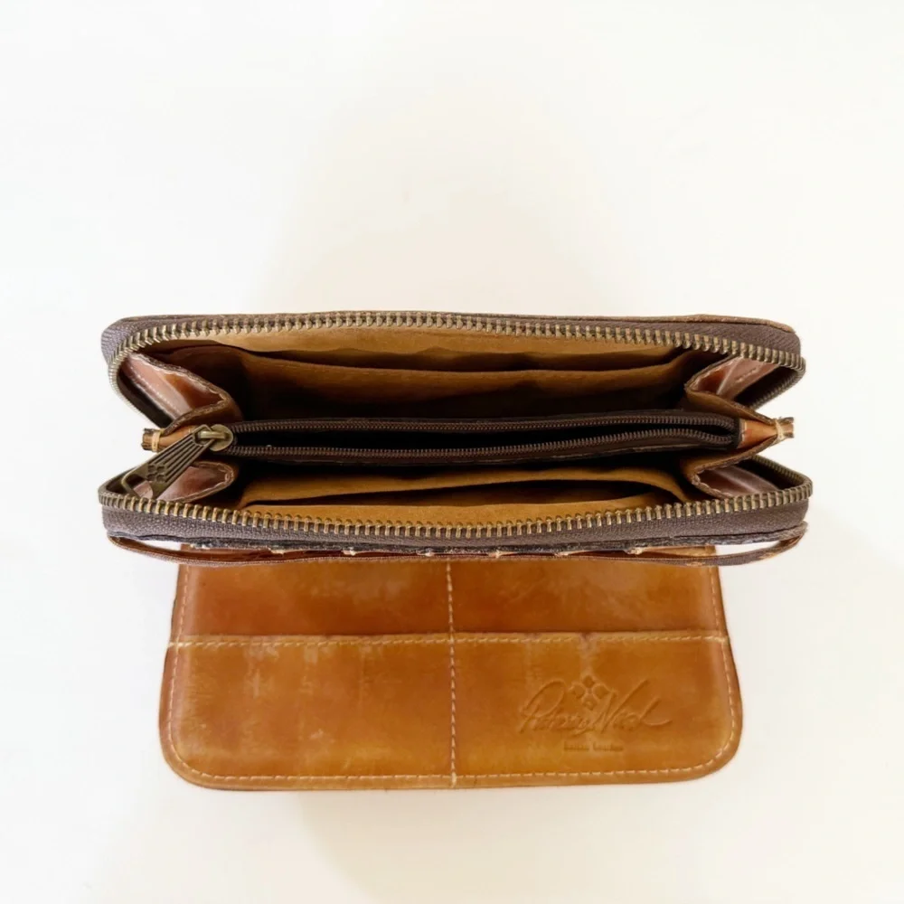 Patricia Nash Wallet Oria Tooled Embossed Zip Floral Boho Country Florence Tan